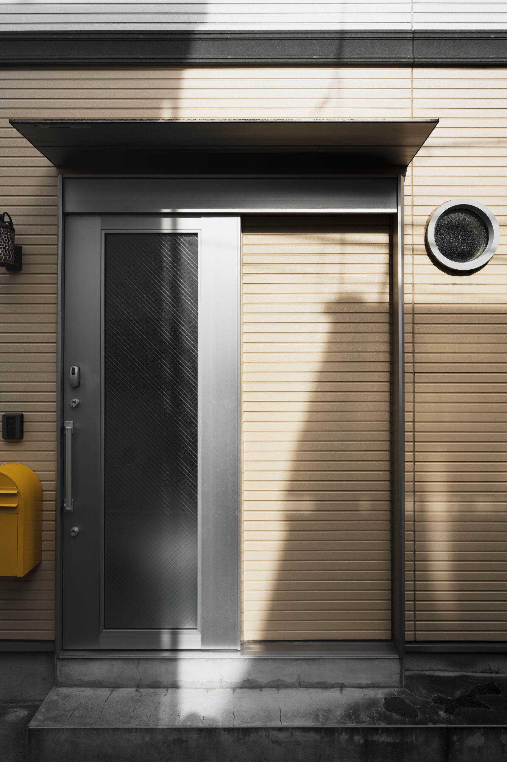house-entrance-metallic-door